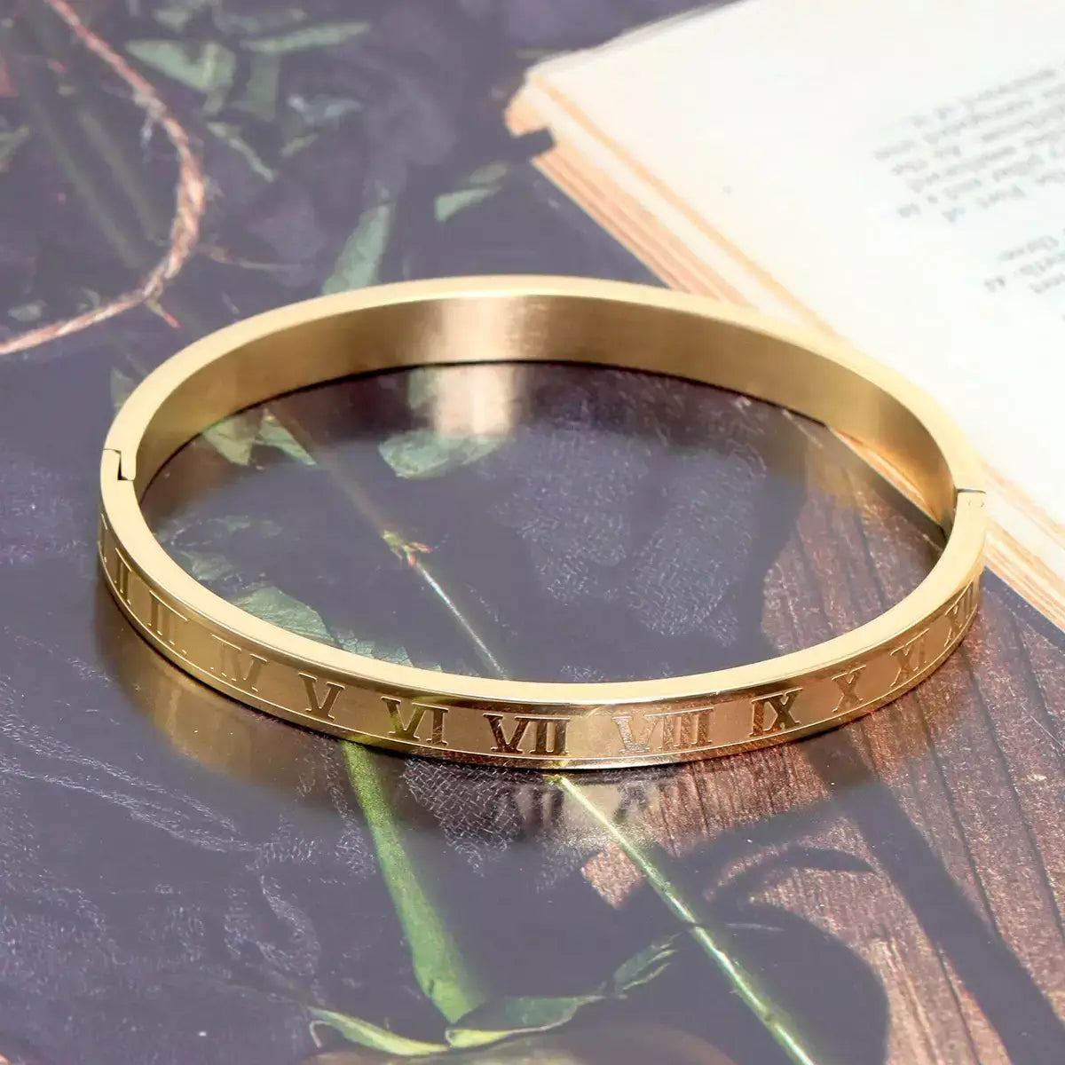women's stainless steel bracelet, women's gold bracelet, elegant women's bangle, women's luxury bracelet, tarnish-resistant bracelet, roman numerals bracelet, women's bracelet set, women's gift bracelet, modern and sophisticated bracelet, everyday women's bracelet