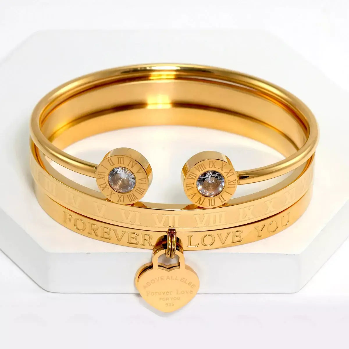 women's stainless steel bracelet, women's gold bracelet, elegant women's bangle, women's luxury bracelet, tarnish-resistant bracelet, roman numerals bracelet, women's bracelet set, women's gift bracelet, modern and sophisticated bracelet, everyday women's bracelet