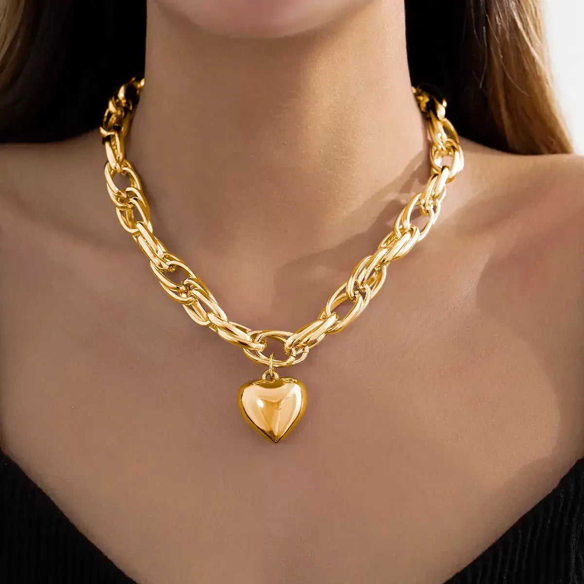 women’s necklace, heart necklace, elegant necklace, women’s jewellery, fashion accessories, modern necklace, gift for her, luxury necklace, punk necklace, grunge necklace