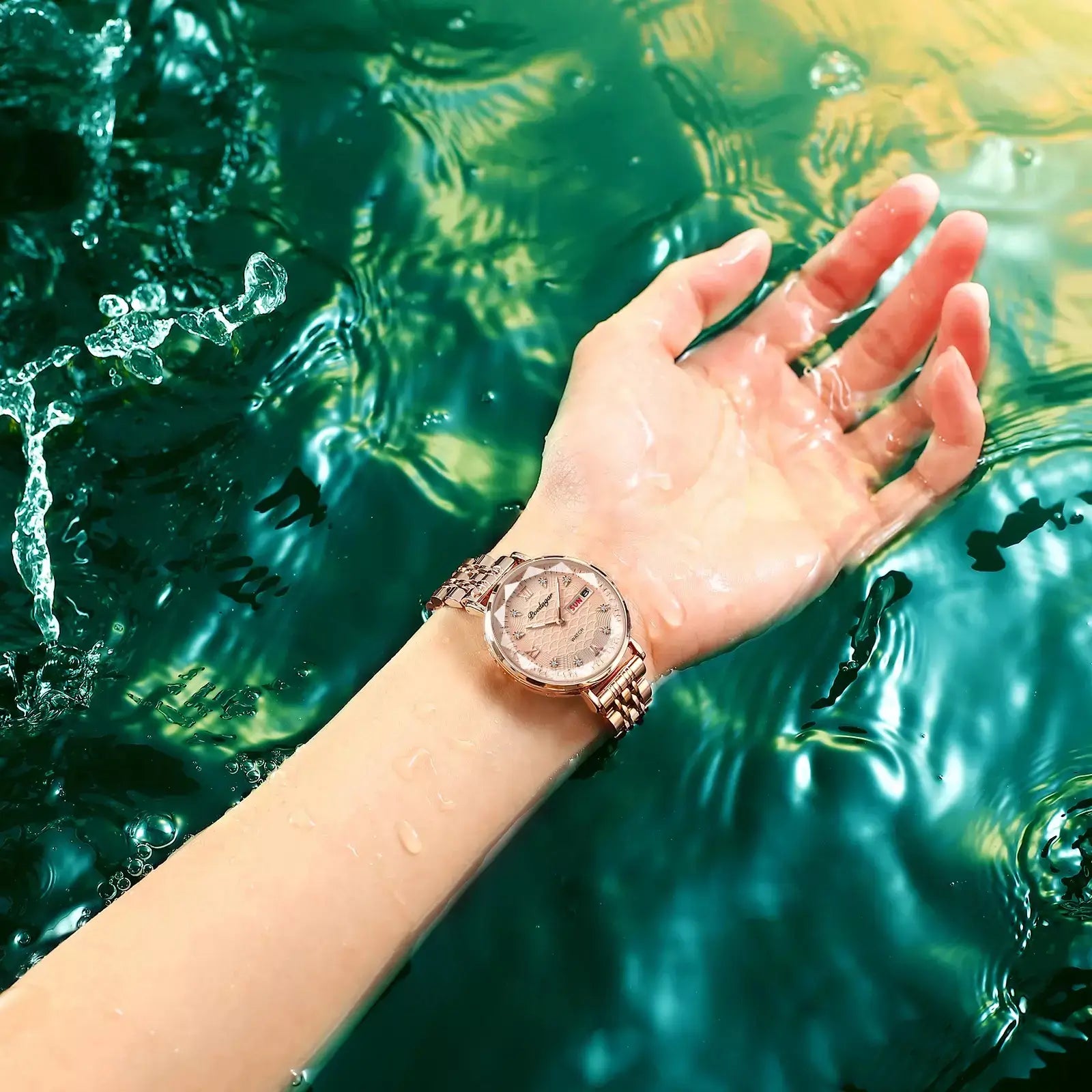 Luma Damenuhr, Elegante Damenuhr, Roségold Damenuhr, Quarzuhr Damen, Wasserdichte Damenuhr, Edelstahl Damenuhr, Luxus Damenuhr, Damenarmbanduhr, Zeitlose Damenuhr, Hochwertige Damenuhr, Moderne Damenuhr, Geschenk für Frau, Geschenk für Freundin, Stilvolle Damenuhr, Premium Damenuhr.