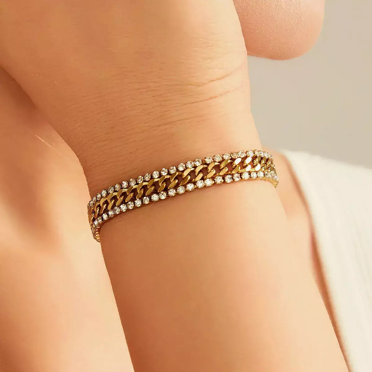 lysara bracelet, armband damen kaufen, armband damen elegant kaufen, damen armband online bestellen, armband damen angebot, schmuck damen kaufen, armband gold damen kaufen, armband edelstahl damen kaufen