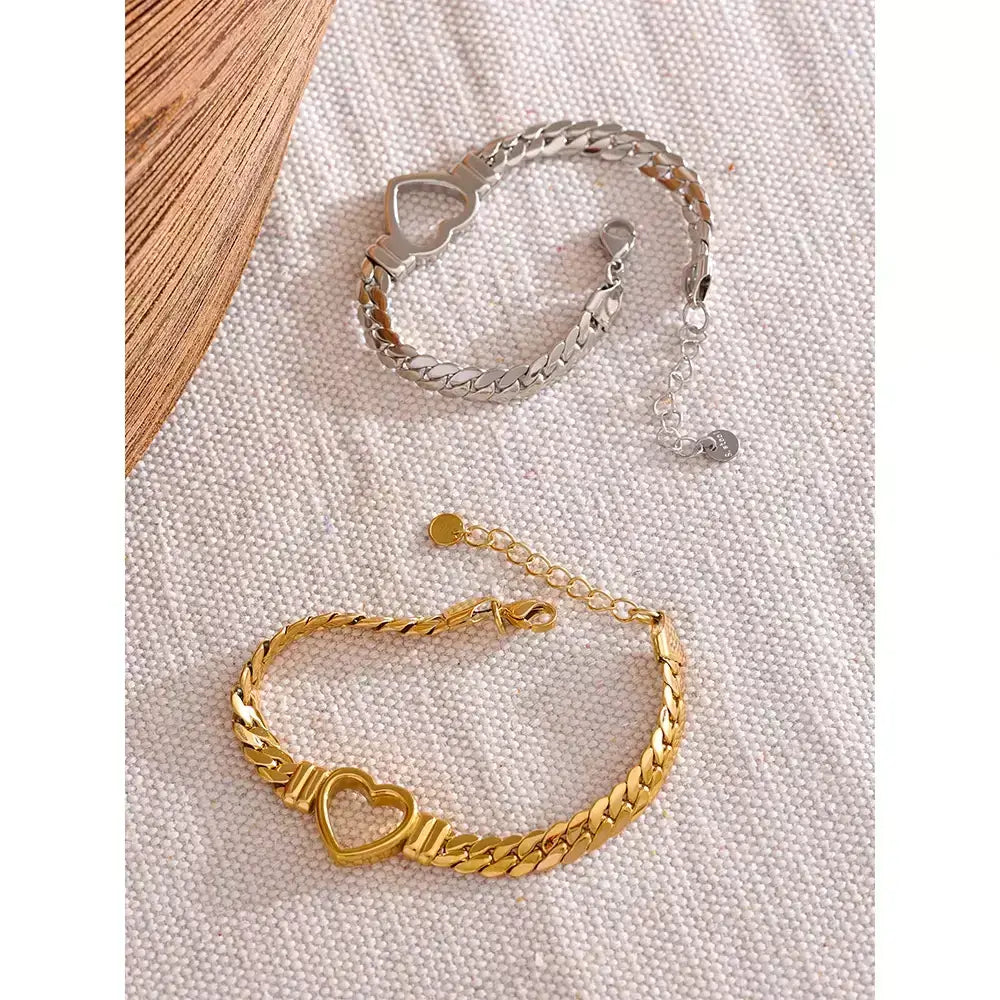 Herz Armband, Herz-Armband für Damen, Damen Armband, Edelstahl Armband Damen, Geschenk für Frauen, Schmuck Geschenk, Armband mit Herz, Elegantes Damen Armband, Damen Schmuck, Armband Gold Silber, Persönliches Geschenk, Liebesgeschenk, Romantisches Geschenk, Armband Damen Edelstahl, Geschenkidee für Frauen
