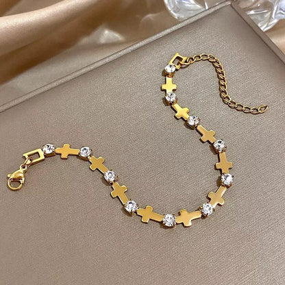 love armband damen, herz armband damen, armband mit herz, armband damen elegant, edelstahl armband damen, schmuck armband damen, damen armband hochwertig, armband geschenk frau