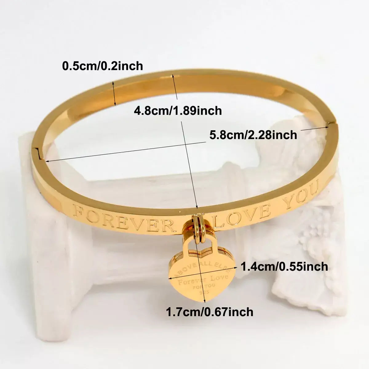 women's stainless steel bracelet, women's gold bracelet, elegant women's bangle, women's luxury bracelet, tarnish-resistant bracelet, roman numerals bracelet, women's bracelet set, women's gift bracelet, modern and sophisticated bracelet, everyday women's bracelet