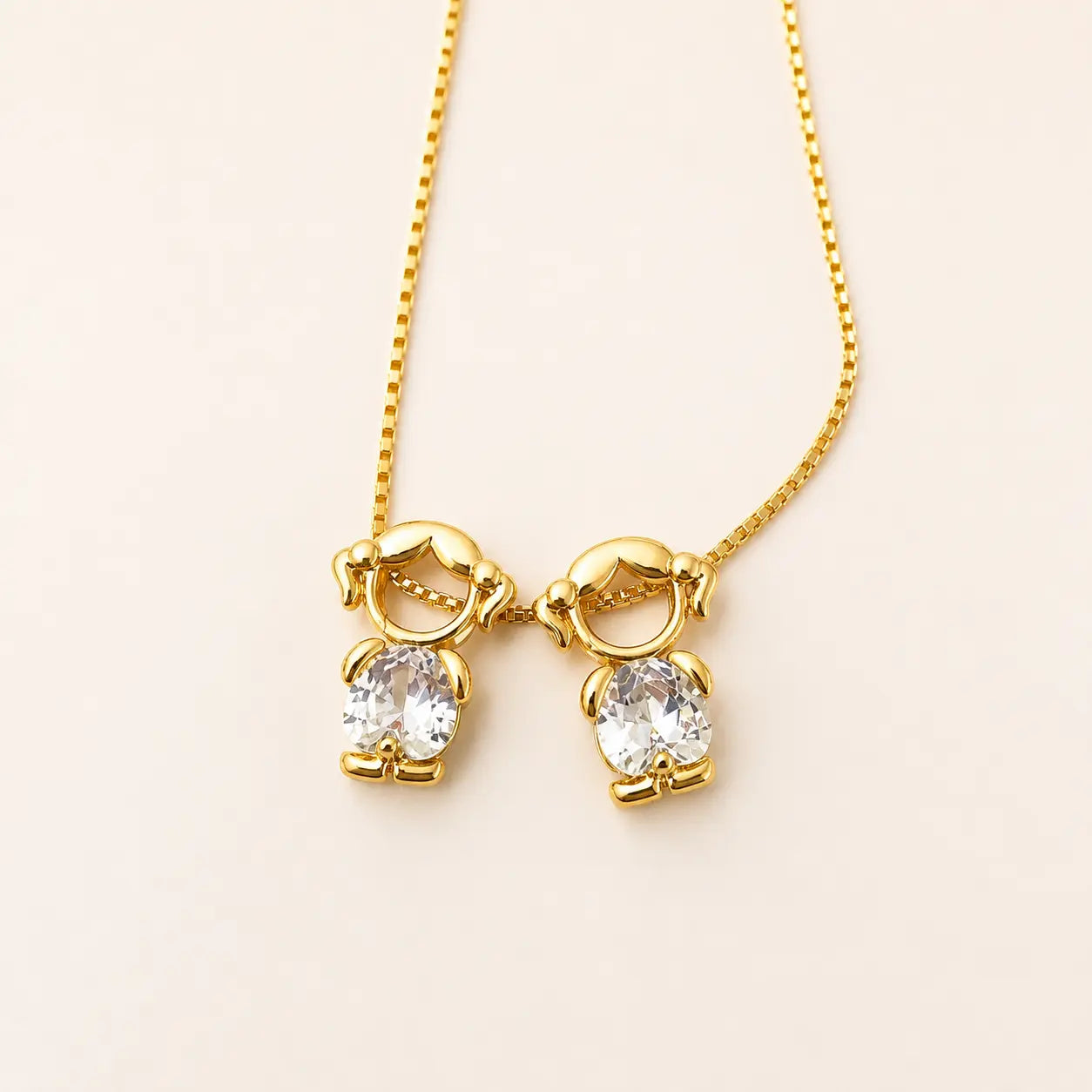 Mutter Kind Halskette, Personalisierte Mutter Halskette, Halskette mit Kindern personalisiert, Muttertagsgeschenk Halskette, Halskette mit Geburtssteinen, Schmuck für Mama personalisiert, Geschenk für Mutter mit Kindern, Familien Halskette personalisiert, Mutter Kind Halskette kaufen, Personalisierte Halskette Mama kaufen, Halskette mit Kindern bestellen, Muttertagsgeschenk online kaufen