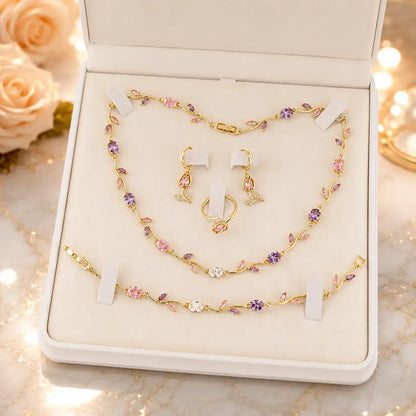 Tulpen Schmuckset, Schmuckset Damen, Luxus Schmuckset, Geschenk für Frau, Schmuck Geschenk für Frauen, Eleganter Damenschmuck, Vergoldetes Schmuckset, Zirkonia Schmuckset, Geschenk für Ehefrau, Geschenk für Freundin, Geburtstagsgeschenk Frau, Muttertagsgeschenk, Exklusives Schmuckset Damen, Schmuckset Damen kaufen, Tulpen Schmuckset kaufen